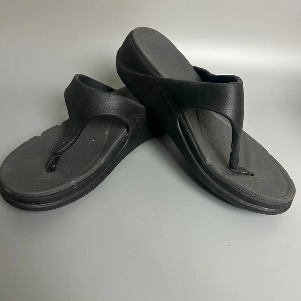 Crocs LiteRide‎ Flip Flops Mens 8 Womens 10 Black Grey Athletic Thong Sandals